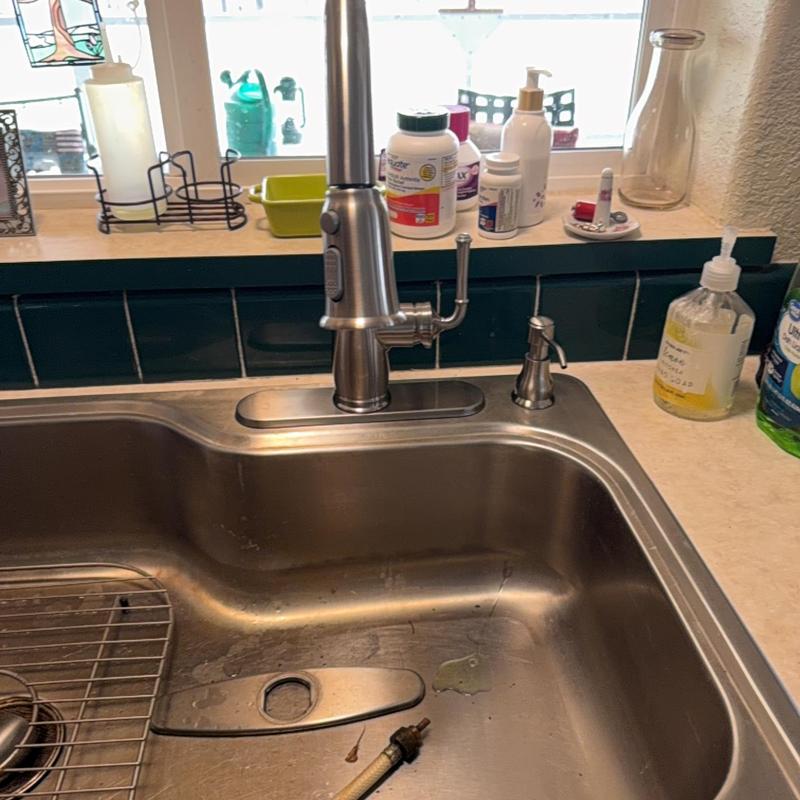 Single handle pull-down kitchen faucet installation