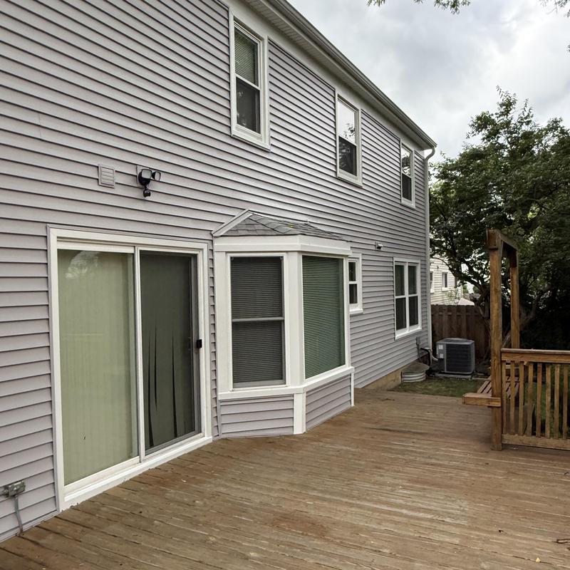 Mastic Quest vinyl siding and windows on residential home