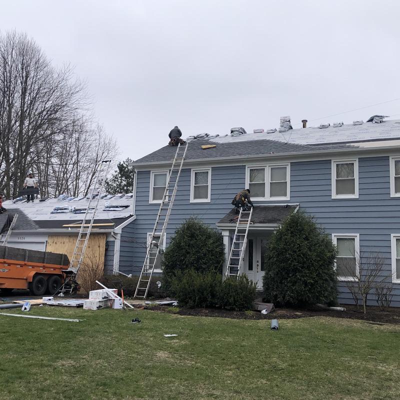 Atlas impact class 4 roofing installation on residential house