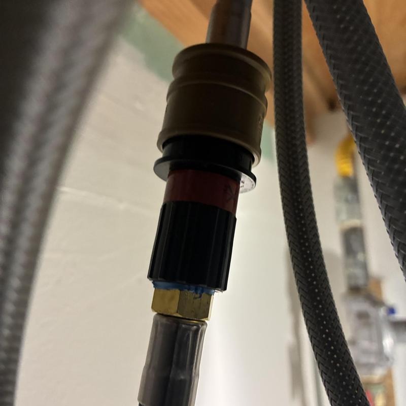 Quick coupling adapter under kitchen faucet connection