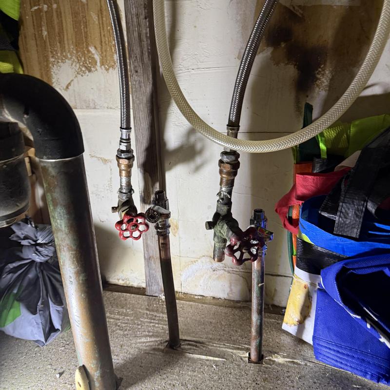 Kitchen faucet water supply valves with red handles Kitchen faucet water supply valves with red handles