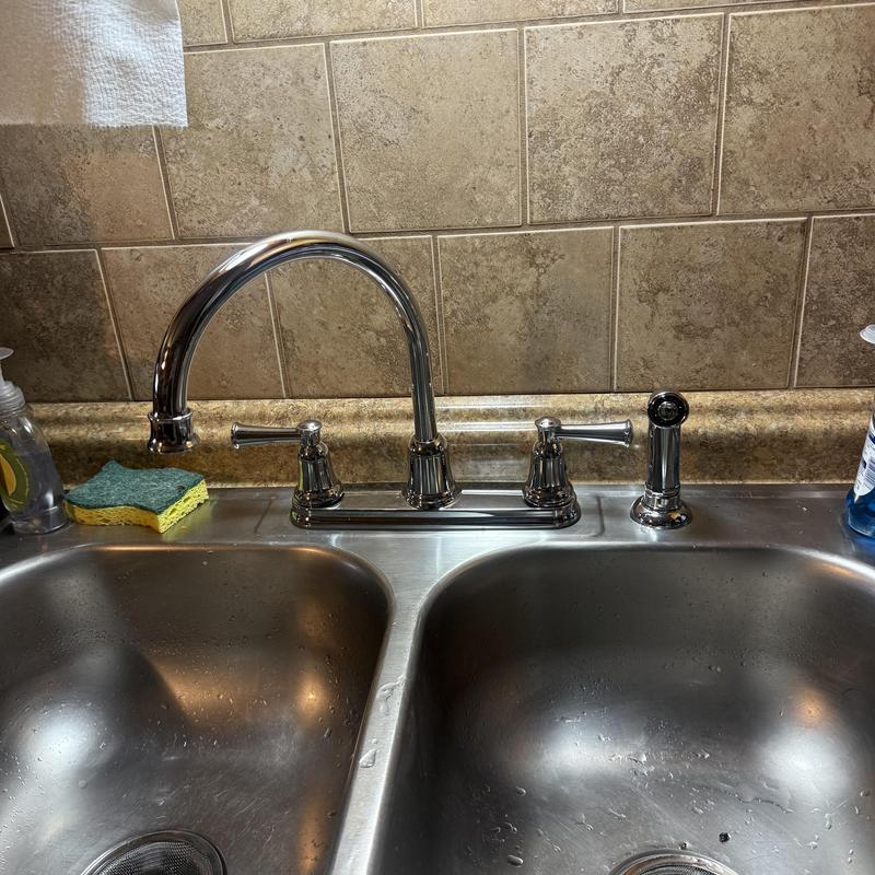 Kitchen faucet with dual handles and sprayer replacement Kitchen faucet with dual handles and sprayer replacement