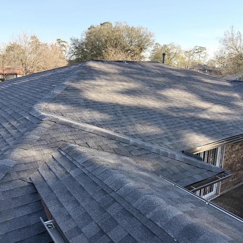 IKO Cambridge shingle roof with ridge vent system