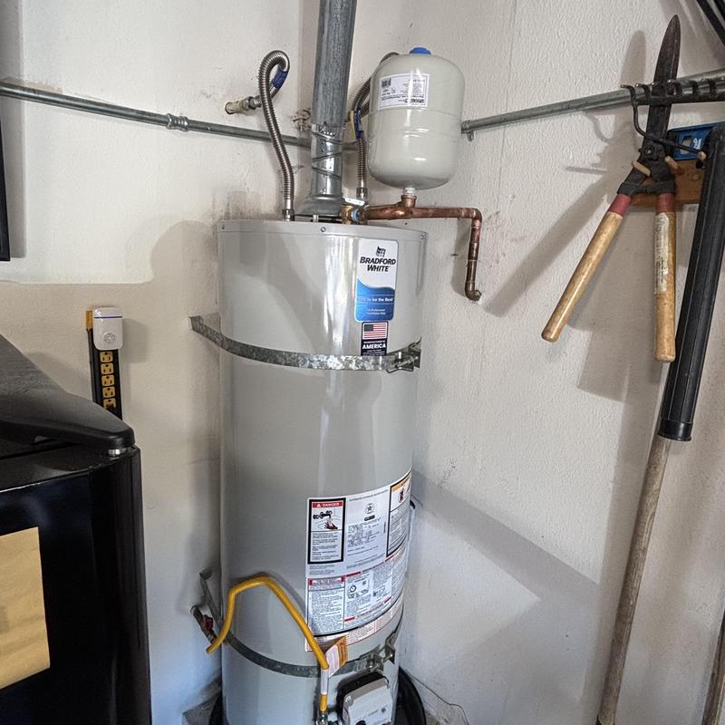 Bradford White 40-gallon water heater installation