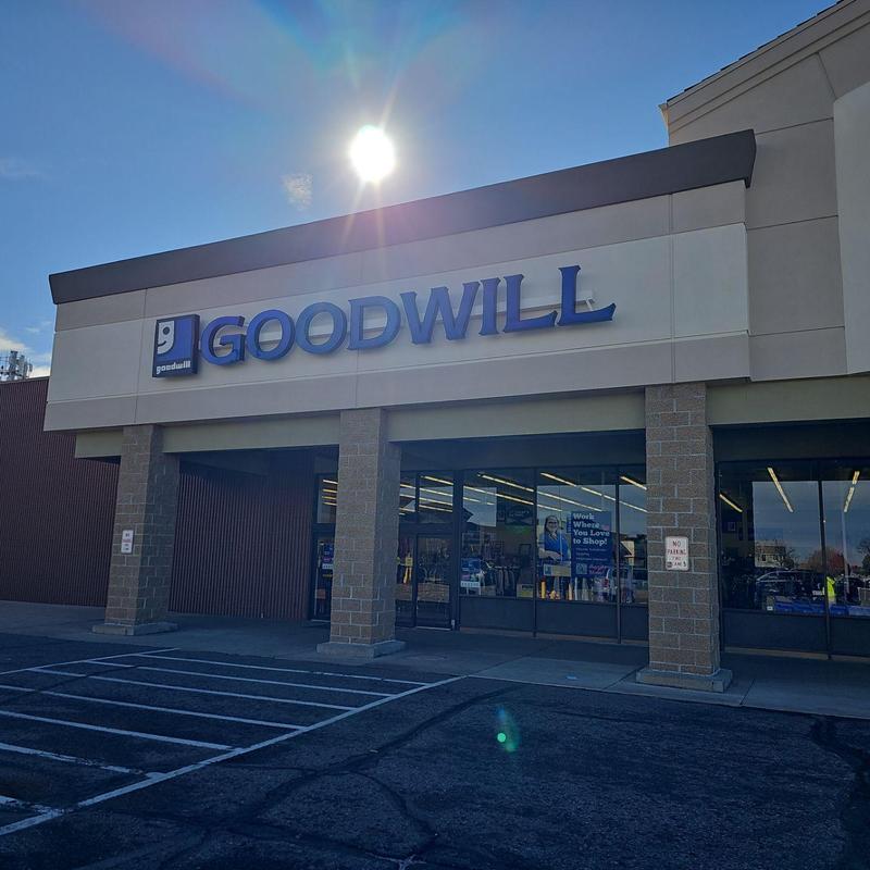 Flat roof with sealed seams at Goodwill store exterior Flat roof with sealed seams at Goodwill store exterior