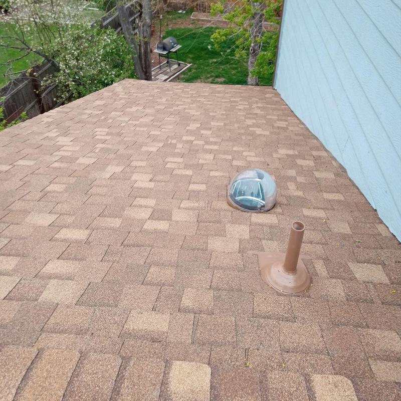 Class 4 Owens Corning shingle roof installation with vents Class 4 Owens Corning shingle roof installation with vents