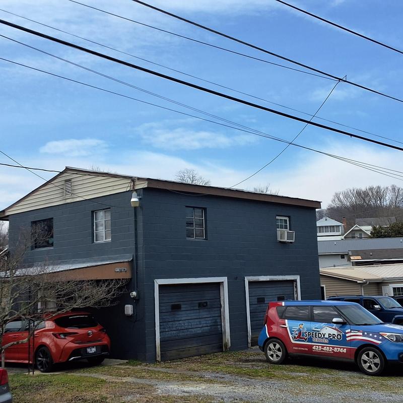 Metal garage roof with leak, Blountville TN