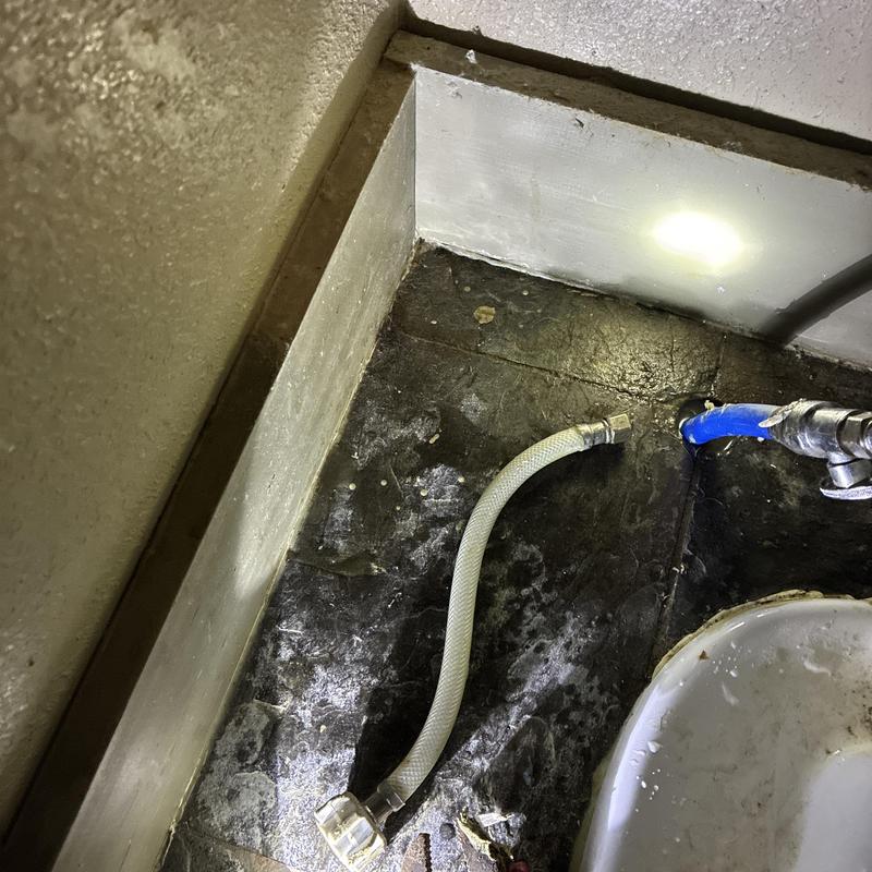 Toilet supply line replacement with hardware connection