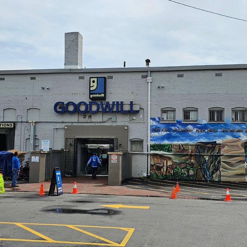 TPO flat roof Y joint caulking and patch repair TPO flat roof Y joint caulking and patch repair