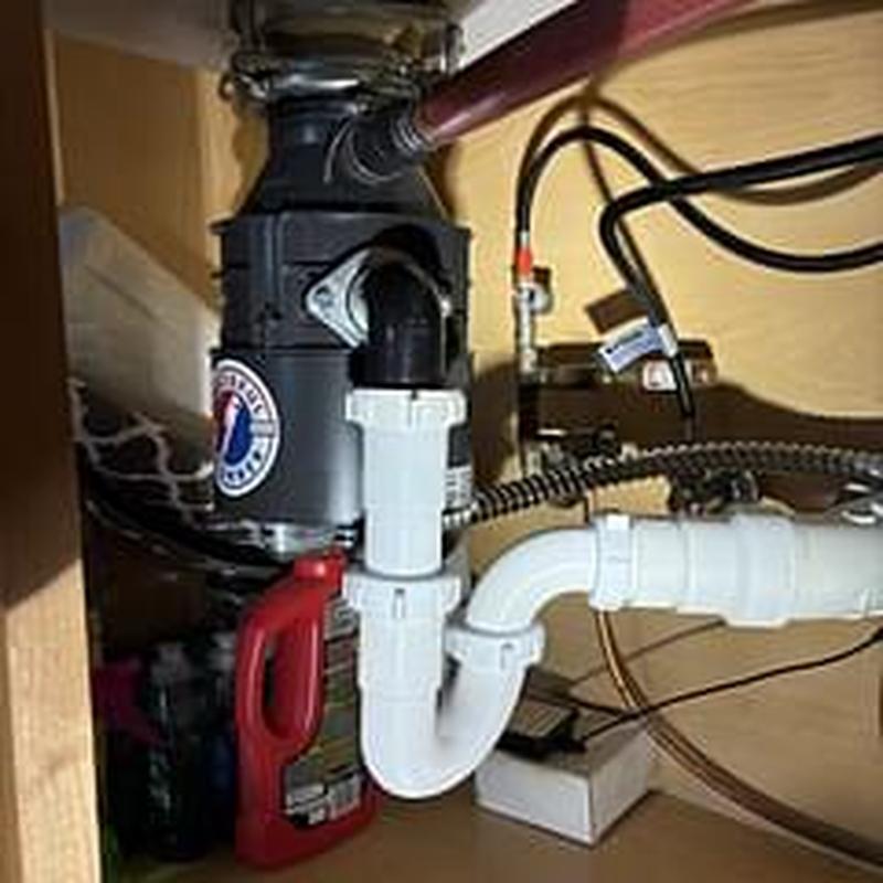 Kitchen sink drain and disposal plumbing connection
