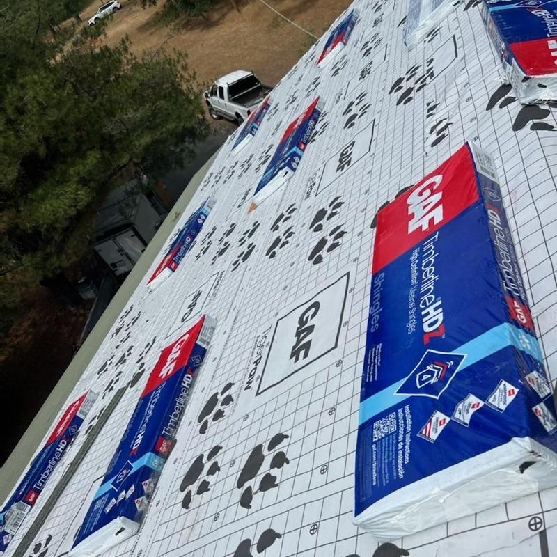 GAF Timberline HD asphalt shingles on roof deck