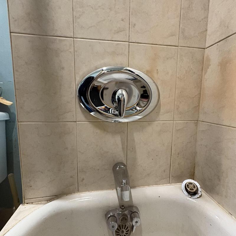 Moen Pozzi tub temperature valve in half wall