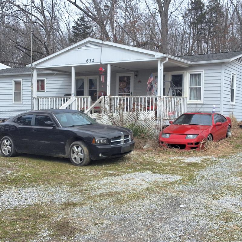 Home roof with Atlas Pinnacle Pristine shingles, Pewter color