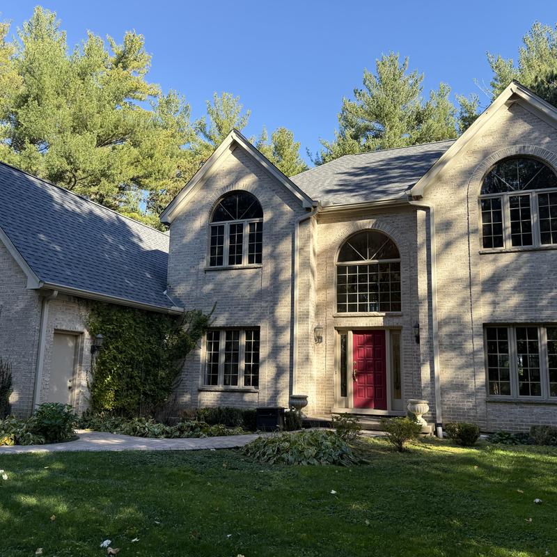 Atlas Pinnacle Pristine Asphalt Roof with Gutters