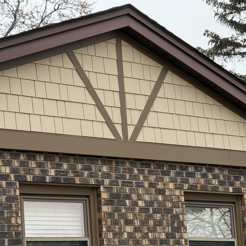 James Hardie siding with trim and asphalt roof edge