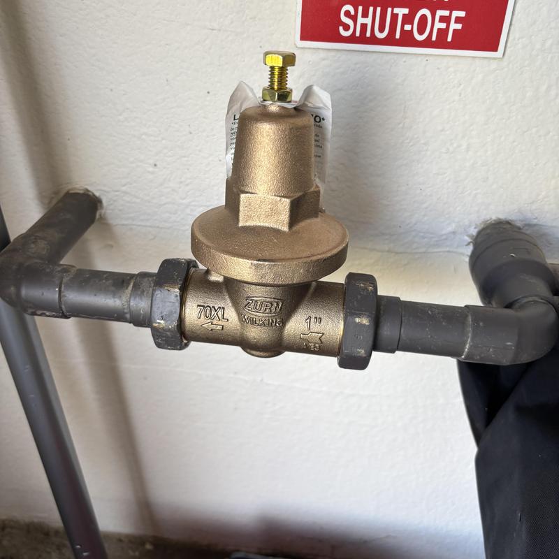 Pressure regulator valve installed on water pipe system