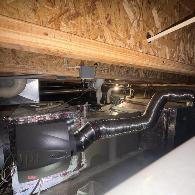 Humidifier installation with flexible duct in crawlspace