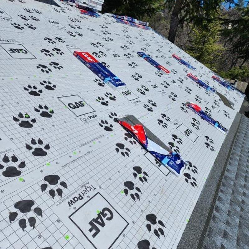 GAF Tiger Paw underlayment on roof installation