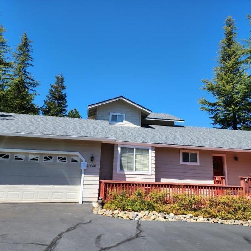 GAF lifetime asphalt roof on Groveland home