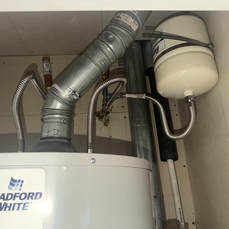 Bradford White gas water heater with expansion tank