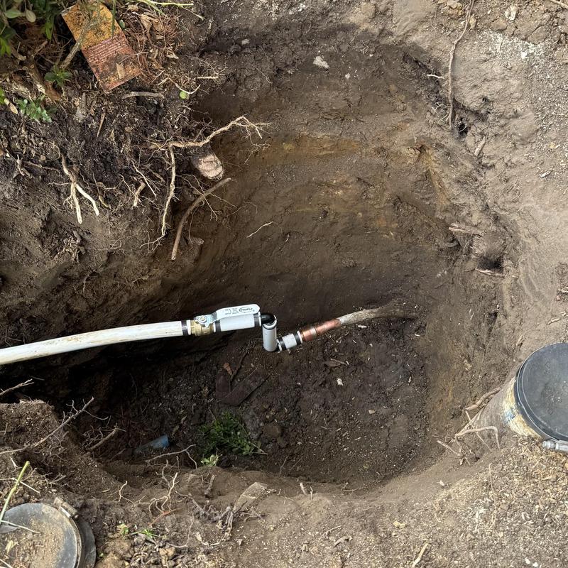 Water line with leak detector and shutoff valve installation