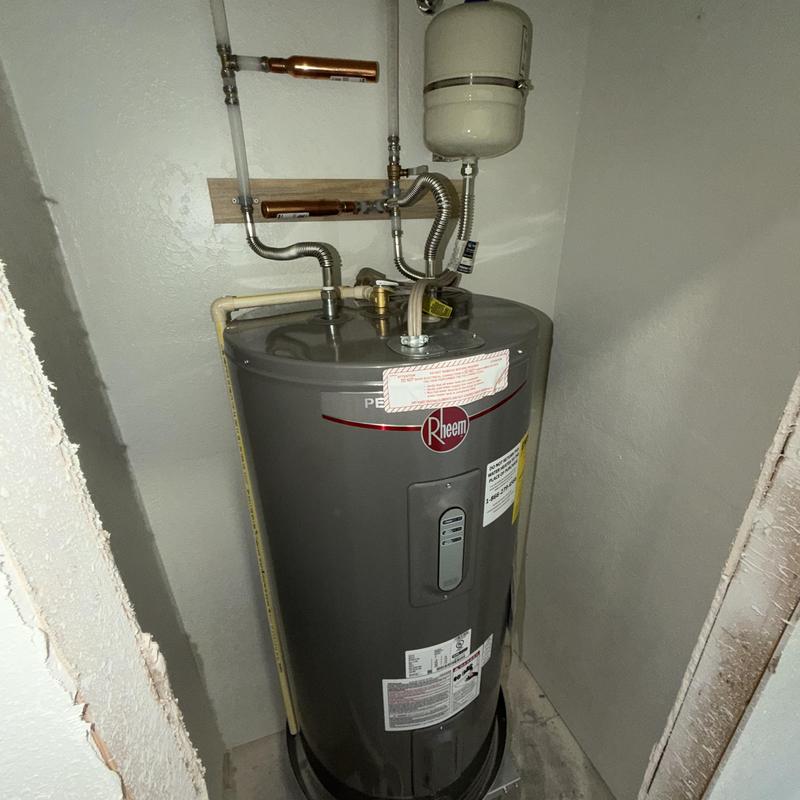 Rheem 50-gallon natural gas water heater installation