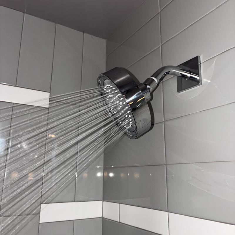 Shower head with improved water flow after cleaning
