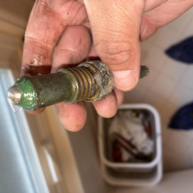 Shower faucet stem with damaged washer replacement