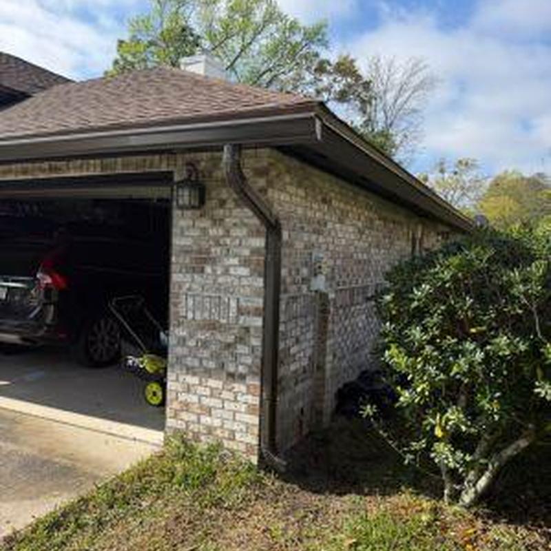6 K style gutter and downspout on brick house