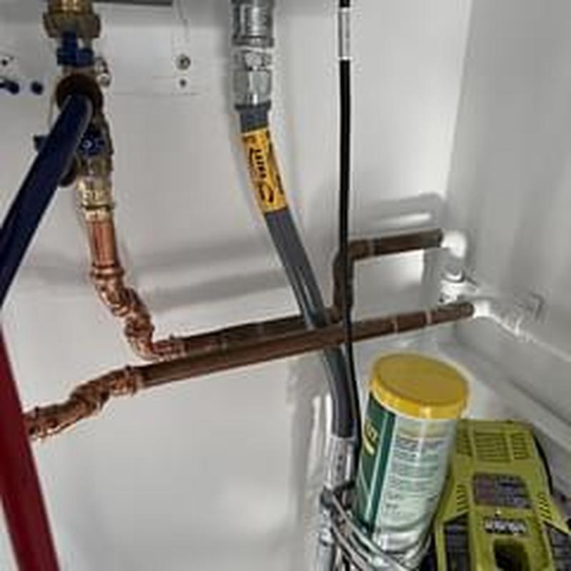 Rinnai tankless water heater pipe connections and valves
