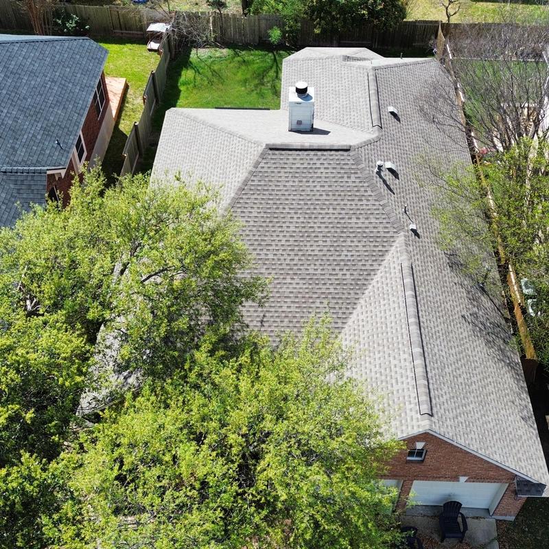 30-year GAF HDZ roof shingles with ridge venting 30-year GAF HDZ roof shingles with ridge venting