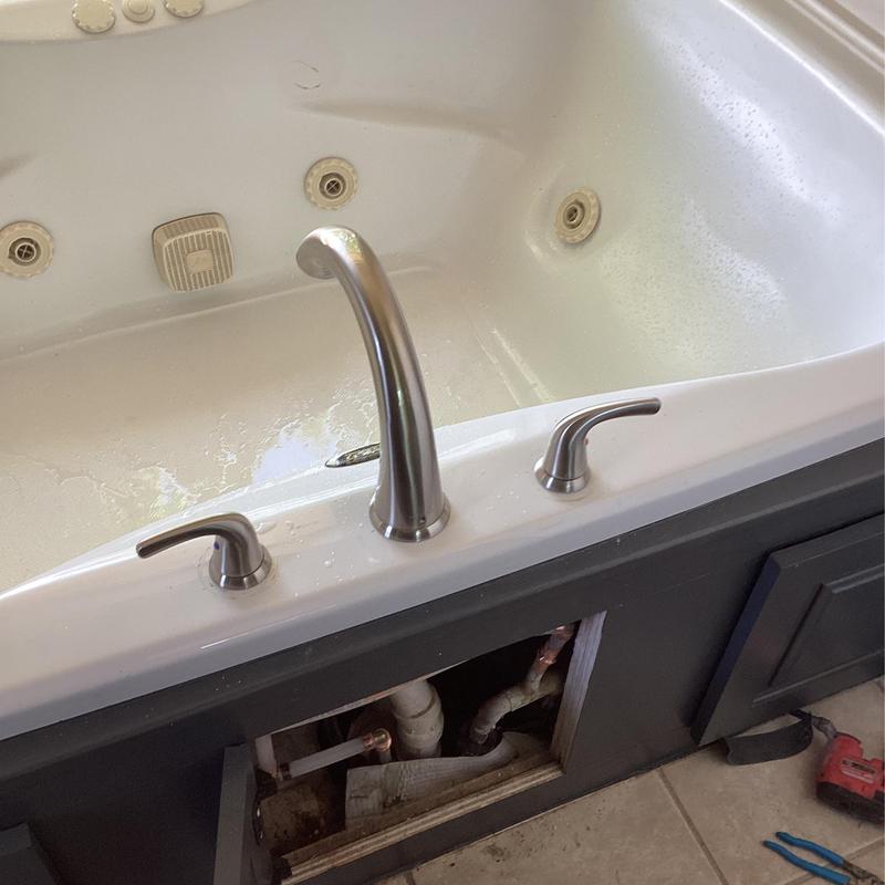 Roman tub faucet and valves with exposed plumbing