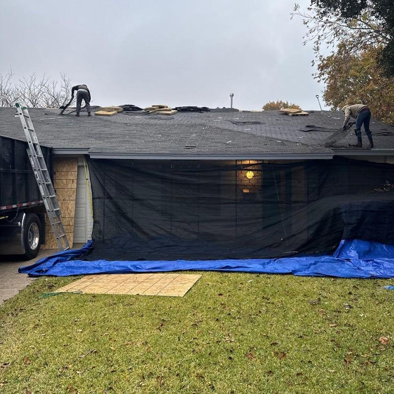 GAF Timberline HD laminated shingle installation on roof GAF Timberline HD laminated shingle installation on roof