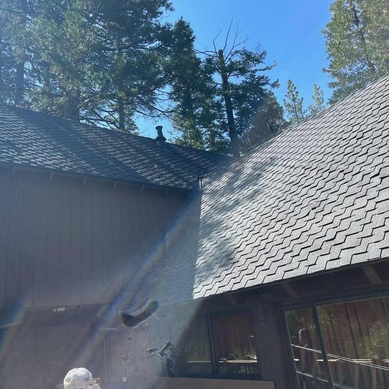 GAF Grand Sequoia lifetime roof on cabin exterior