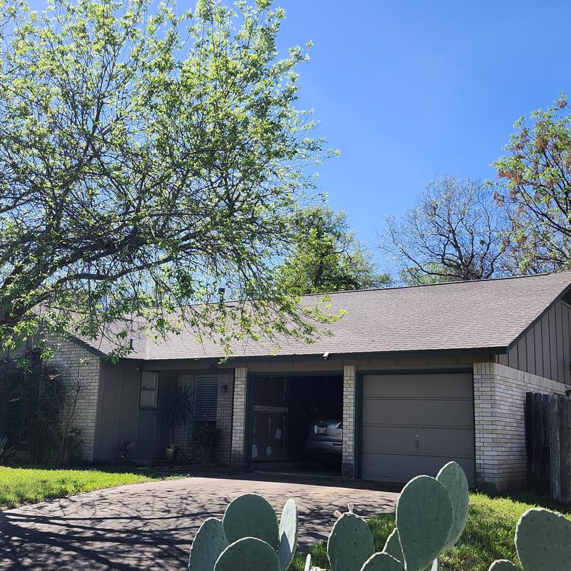 GAF HDZ shingles roof installation on residential house GAF HDZ shingles roof installation on residential house