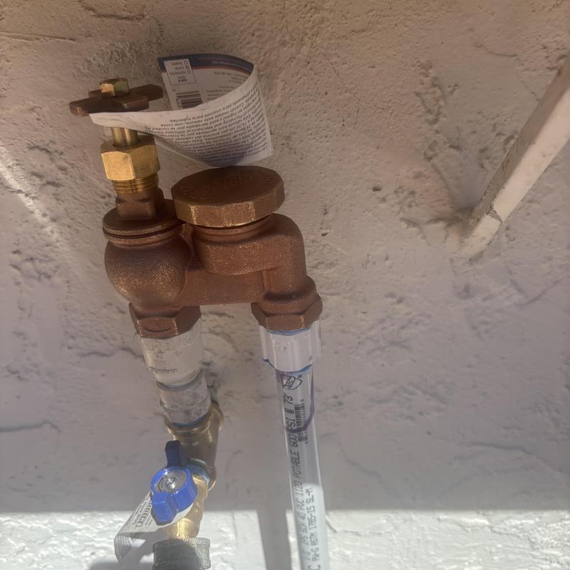 Pool anti-siphon valve with new brass fittings