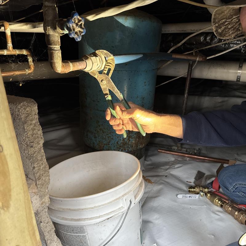 Pressure reducing valve installation on copper piping