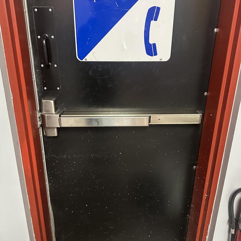 Exit device and locking lever on commercial door