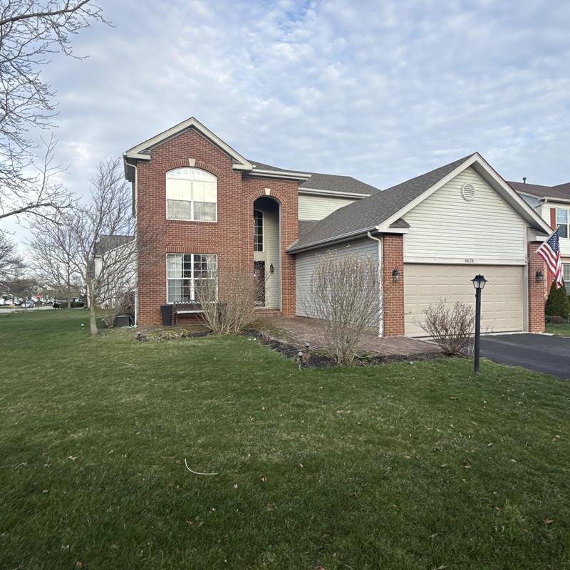 Roof shingles inspection for wind damage Roof shingles inspection for wind damage