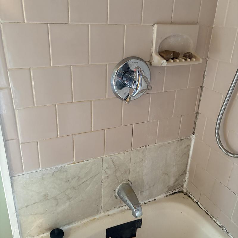 Simmons single-handle shower valve with new spindle