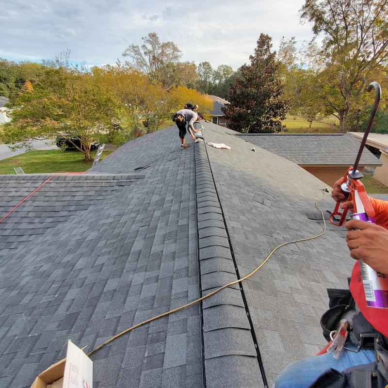 Owens Corning Oakridge Onyx Black shingle installation