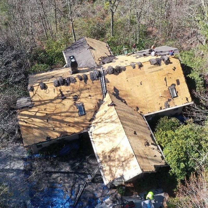 GAF UHDZ Charcoal Shingle roof installation in Cashiers