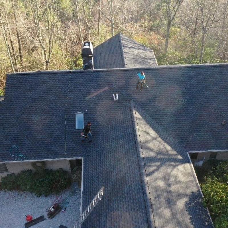 GAF UHDZ Charcoal roof shingles with workers