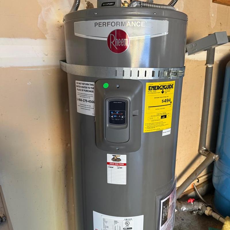 Water heater unit with energy guide label
