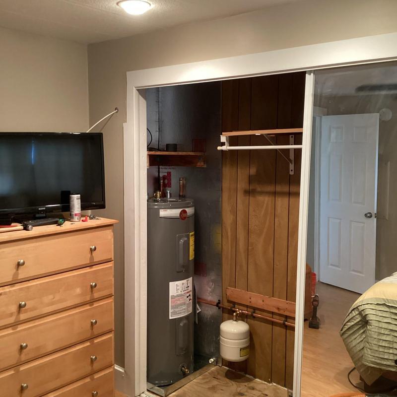 Rheem 40-gallon electric water heater installation