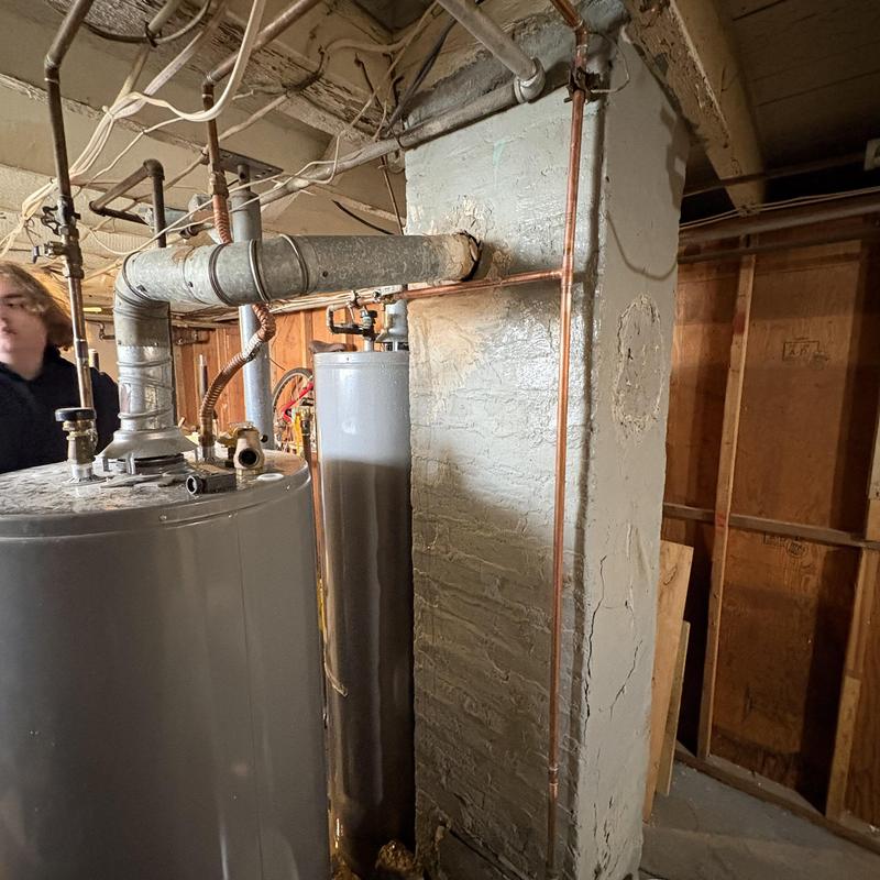 Half inch copper waterline with new T junction and shutoff