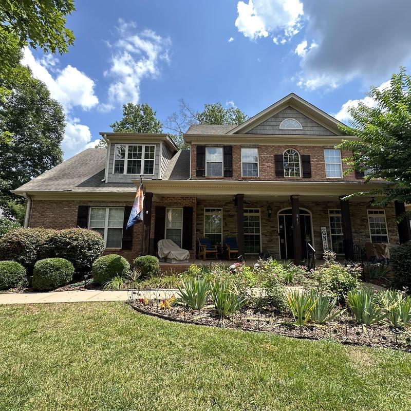Owens Corning Duration Onyx Black shingle roof installed