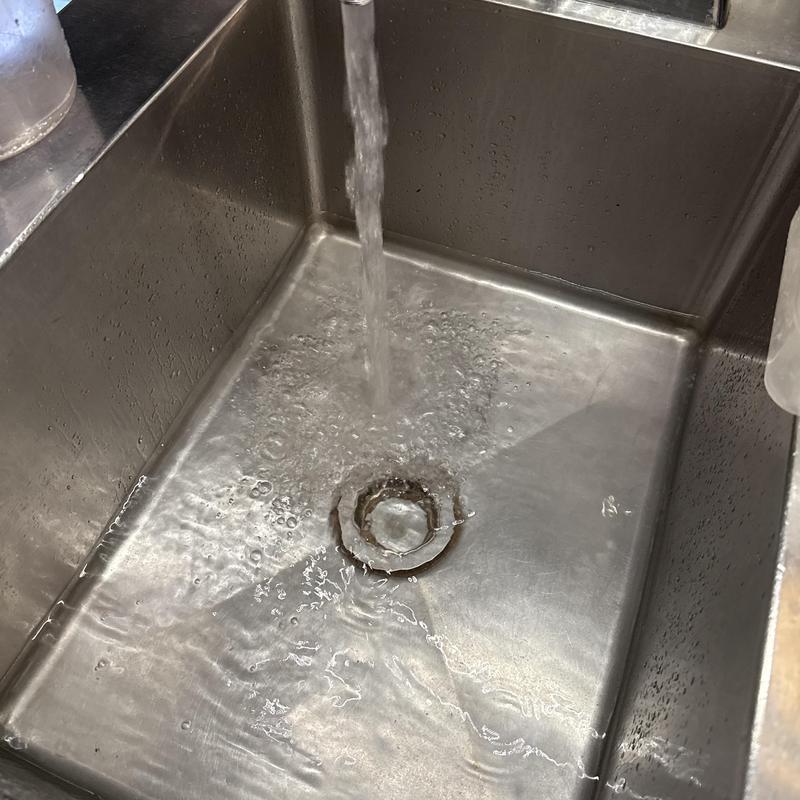 Commercial kitchen floor drain clearing and flushing