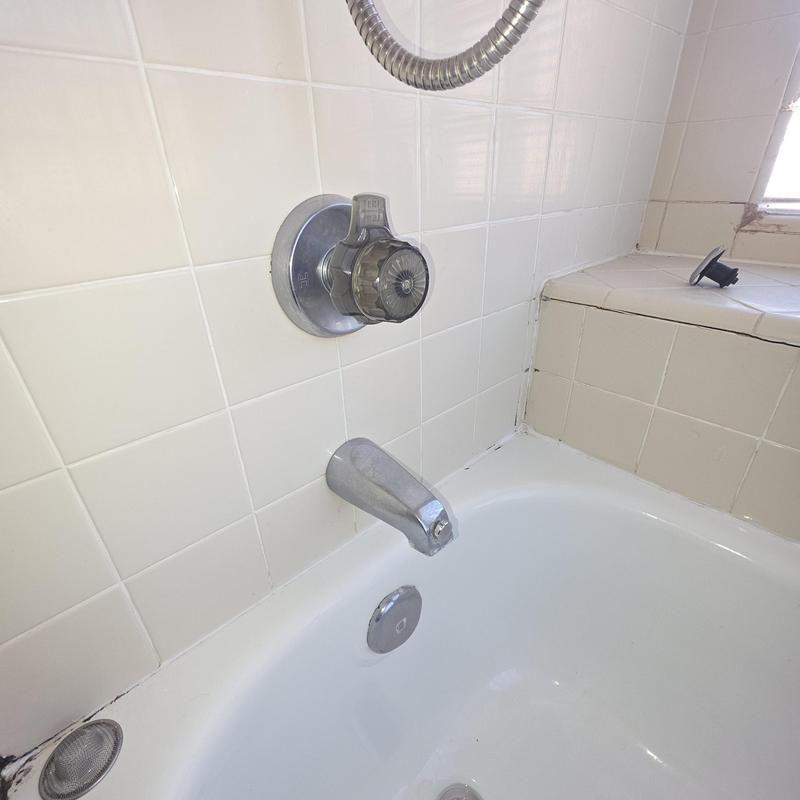 Mixet tub shower valve with new trim installed