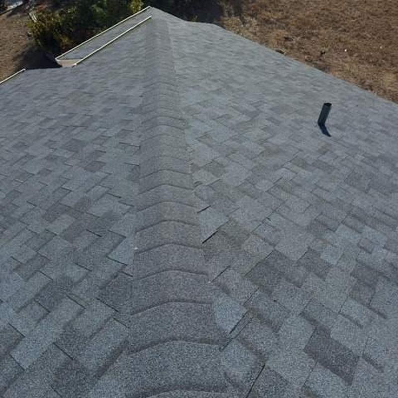 Owens Corning Harbor Blue shingle roof with ridge vent